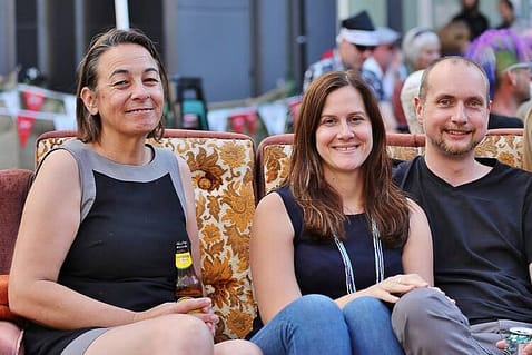 Julie Mark Kim & Bec